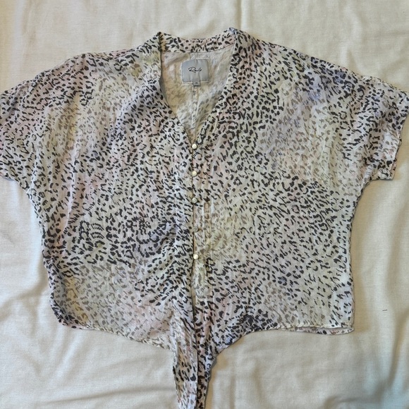 Rails XS Thea Rainbow Cheetah Button Tie Top Blouse Oversized - Picture 3 of 7